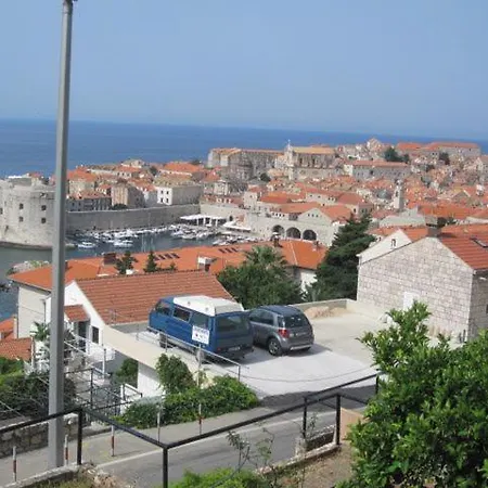 Fuer 5 Personen Ca, 85 M Sup2 In Dubrovnik, Dalmatien Neretva Apartment *