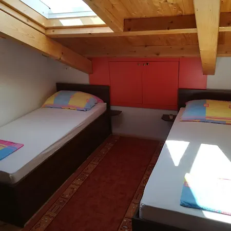Apartment Fuer 5 Personen Ca, 85 M Sup2 In Dubrovnik, Dalmatien Neretva *